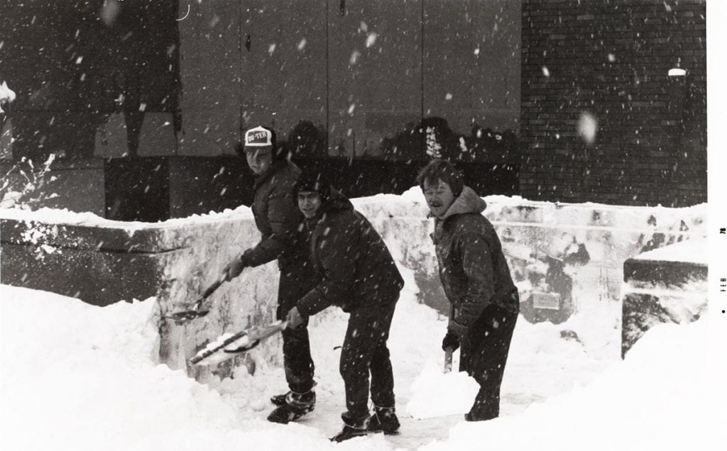 Students helping shovel snow during the blizzard of 1978